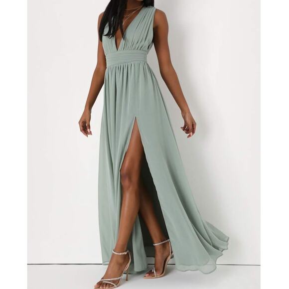 Lulus NWOT Heavenly Hues Sage Green Brush Woven Chiffon V-Neck Maxi Dress Large - Picture 1 of 12
